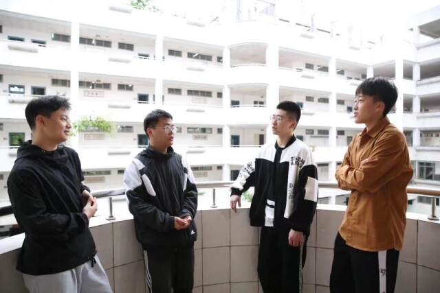 走!一起去北京读研……